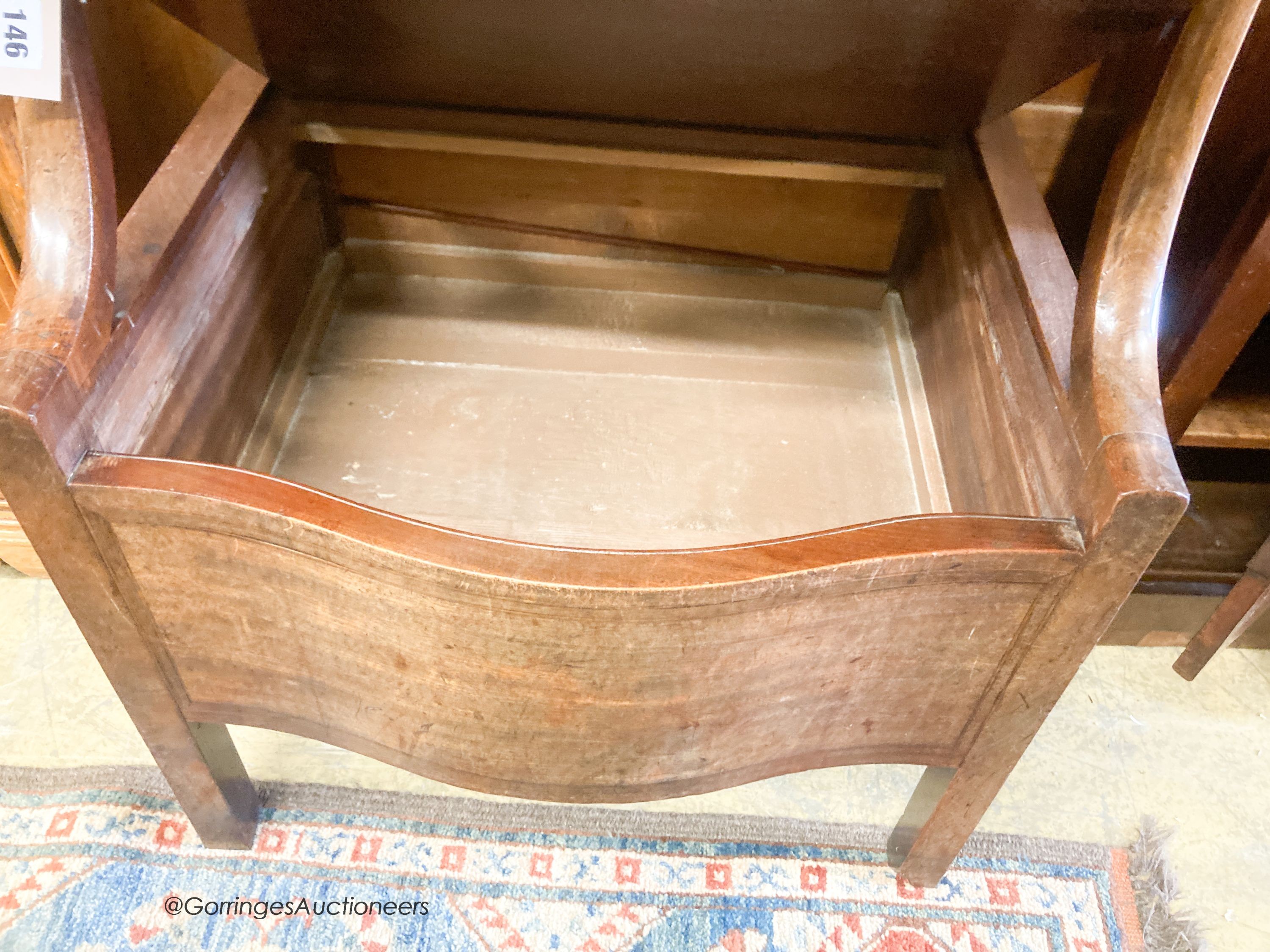 A George III mahogany serpentine commode, width 59cm, depth 48cm, height 76cm